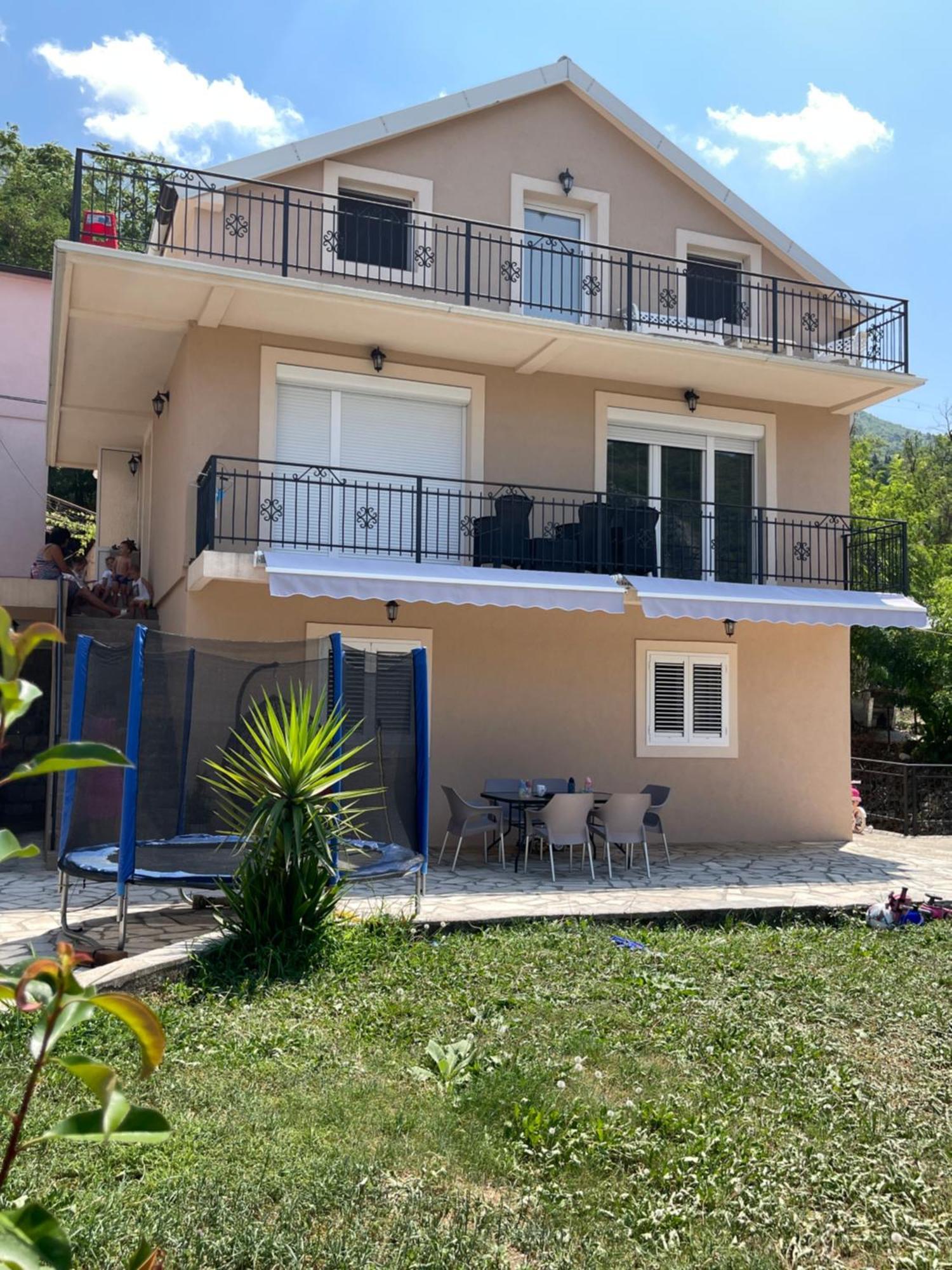 Apartment Perovic Kotor Bagian luar foto