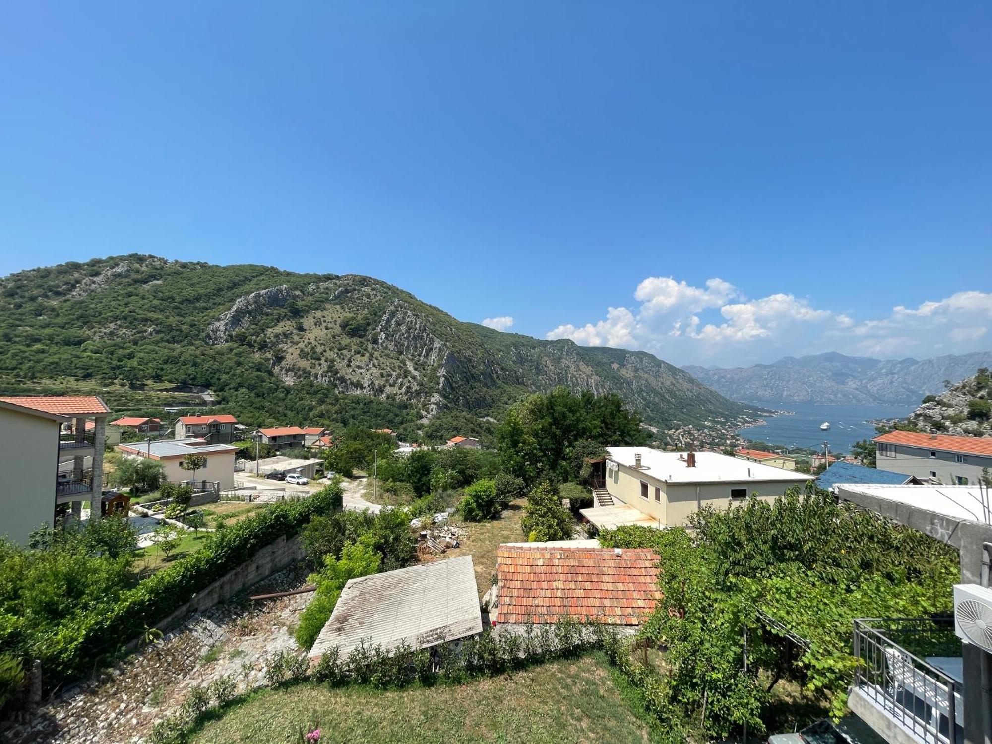 Apartment Perovic Kotor Bagian luar foto